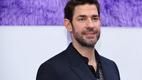 Chandlerův efekt v praxi: od podivína z Kanclu k nejvíce sexy muži světa. Letošní titul nejvíce sexy muže světa magazínu People získal John Krasinski. A to zcela zaslouženě!