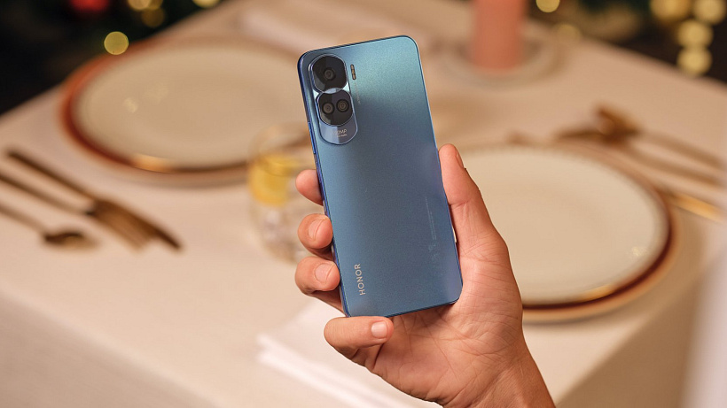 Soutěžte o stylový smartphone HONOR 90 Lite v hodnotě 5 489 Kč.