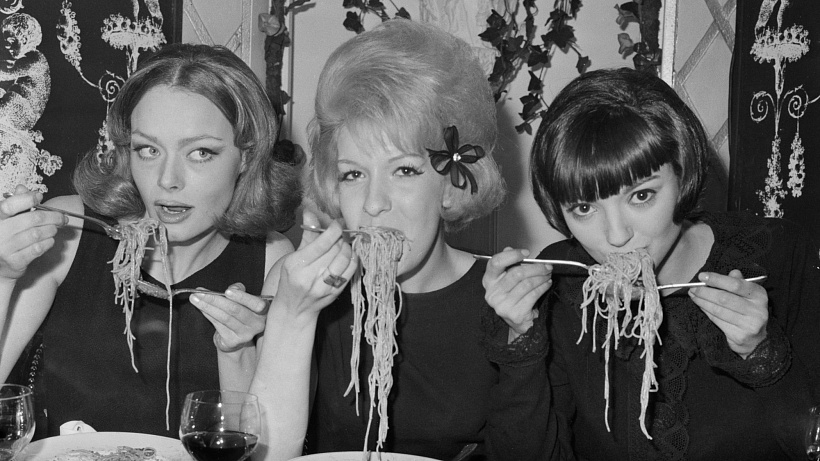 Naučit se vnímat to, jak vaše jídlo vypadá a jak opravdu chutná, vám pomůže zbavit se zlozvyku přejídání, ale také zlepšit váš vztah k jídlu obecně.