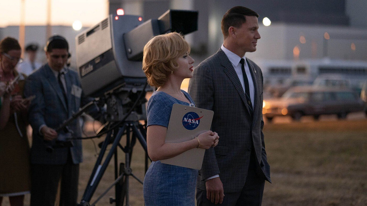 Čekají nás koncerty Roda Stewarta, Travise Scotta nebo Scorpions, ale také velký návrat Eddieho Murphyho coby Axela Foleyho nebo romantika z prostředí NASA se Scarlett Johansson a Channingem Tatumem.