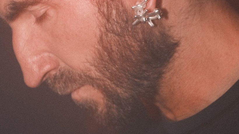 Představujeme vám české designéry šperků tak, jak je neznáte: 10 otázek pro Zdeňka Vacka.