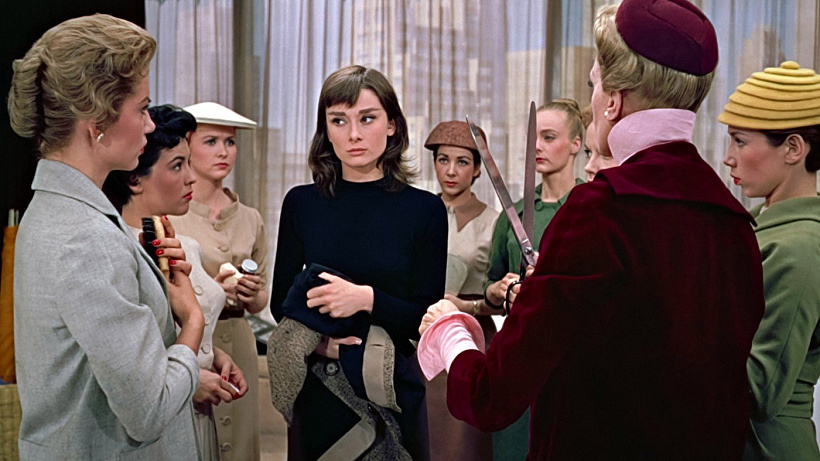 Pracovní horoskop červenec 2024. Blíženci, Váhy a Střelci by si měli dát pozor na kolegiální vztahy, Kozorohům nastává čas se soustředit na jejich projekty a Raci si naopak potřebují  naordinovat  odpočinek.