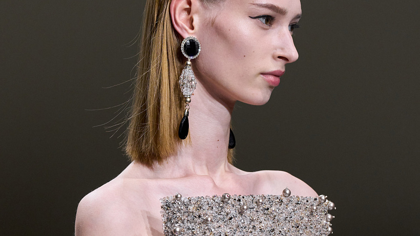 Úporné akné, růžovka a dermatitida? Na vině může být narušený kožní mikrobiom