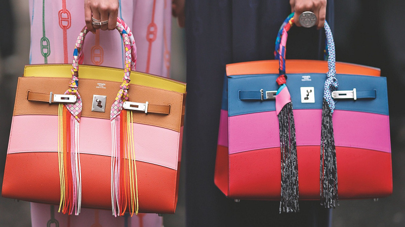 Pořídit si kabelku Chanel je jako koupit si byt – obojí bylo výrazně snadnější před patnácti lety než dnes. Ale proč je v současné době luxusní móda tak drahá?