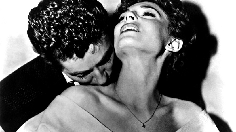 Obecné rady, jak dosáhnout orgasmu při sexu, všichni dobře známe: uvolnit mysl, soustředit se na předehru a pořídit si lubrikant. Co když ale ani jedno nepřináší výsledky, po kterých toužíte?