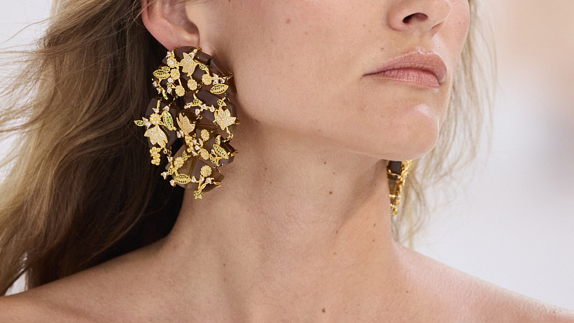 Duben patří růžovce! Právě tento měsíc si miliony lidí po celém světě připomínají důležitá fakta o tomto složitém kožním onemocnění, čímž pomáhají snižovat stigmatizaci všech, jimž zarudlé a pálící tváře denně znepříjemňují život.