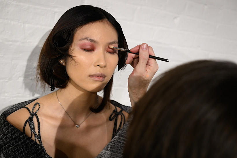 Jak na make-up očí, když máte povislá víčka