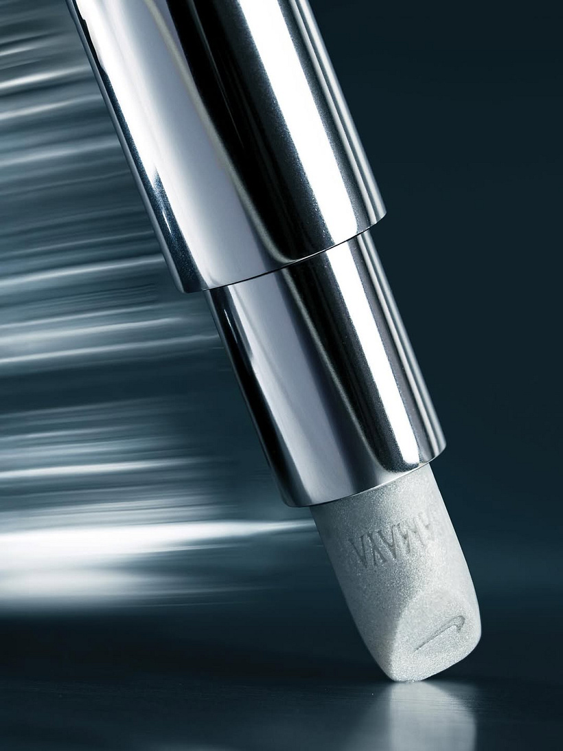 Nike Isamaya Ffrench