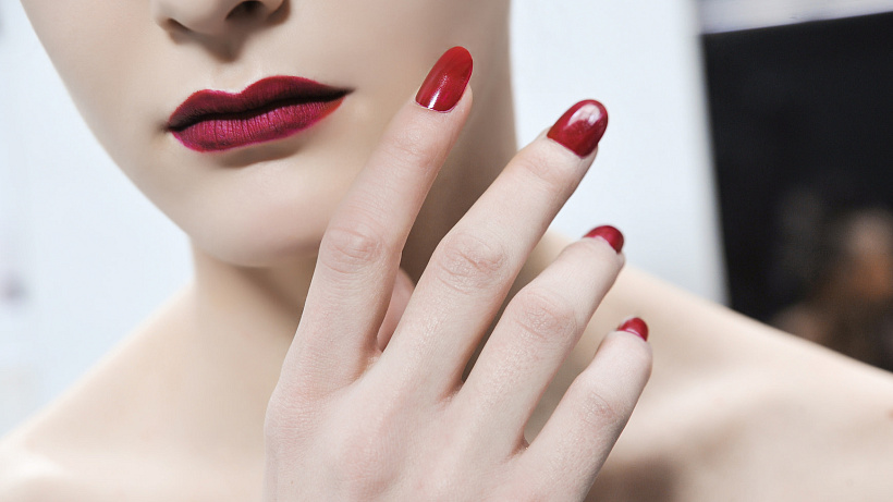 Kterých 7 krémů na ruce by tento podzim rozhodně nemělo chybět v (i té nejmenší) kabelce.