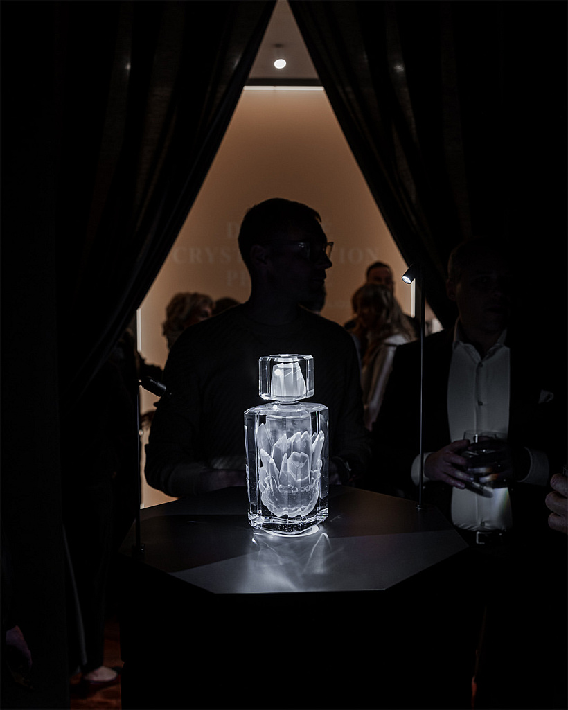 Brionic Lalique Dualité Crystal Edition