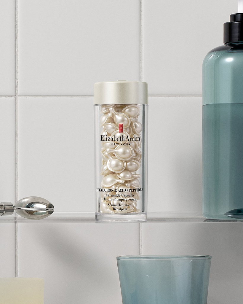 Elizabeth Arden Hyaluronic Acid + Peptides Ceramide Capsules Hydra-Plumping Serum