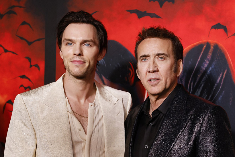 Vampires are cool (again)  Již od 13. dubna 2023 se můžeme na Nicholase Houlta těšit ve filmu Renfield. Režisér Chris McKay jej obsadil do role Renfielda, Drákulova věčně oddaného a stále ponižovaného služebníka. Ten se po letech rozhodl podat „výpověď“ a