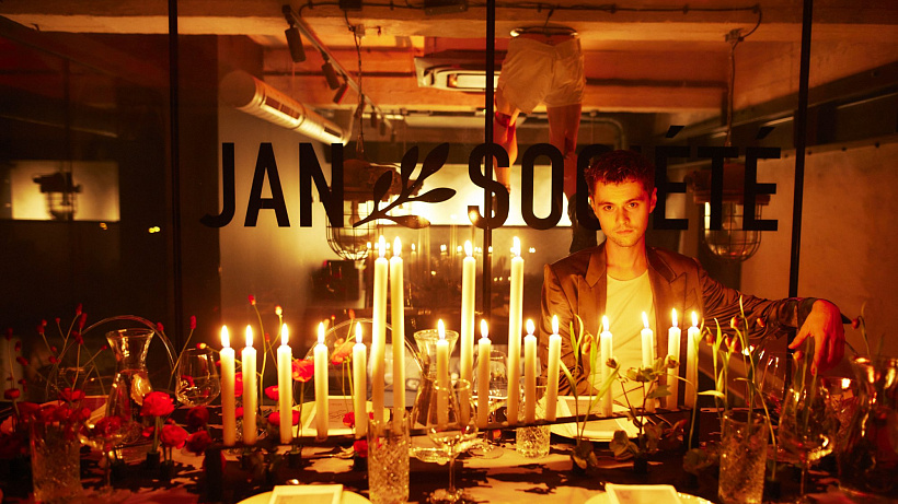 Nenechte si ujít speciální drop Jana Černého, multioborovou prezentaci NANICHE nebo prezentaci Terezy Vu a Borise Kráĺe.