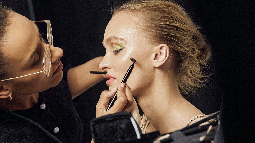 3 EFEKTIVNÍ ZPŮSOBY, JAK SE ZBAVIT ČERNÝCH TEČEK