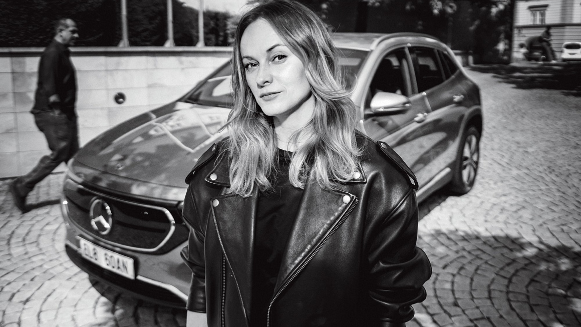 Krása nemá dobu expirace. Proto o ní mluvíme i s našimi redaktorkami Harper's Bazaar – otevřeně a bez filtrů. Jakých prohřešků se dopouští módní redaktorka Lucie Tomišková a jaké jsou její oblíbené beauty rituály?