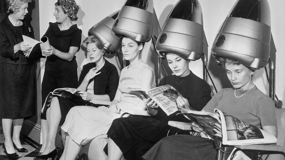 Red Salon