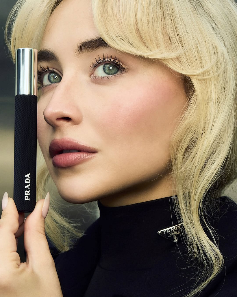 Sabrina Carpenter Prada Beauty Pradascope mascara