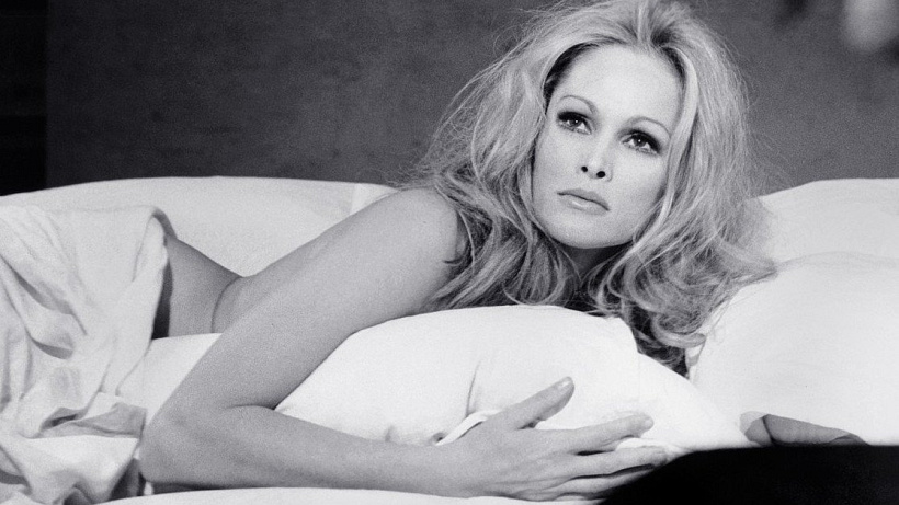 ŠPATNĚ SPÍTE? MOŽNÁ ZA TO MŮŽE ÚPLNĚK