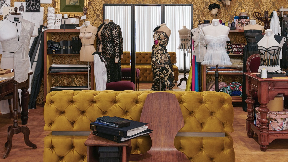 Louvre Couture a dalších 7 módních výstav, které letos navštívit v Paříži