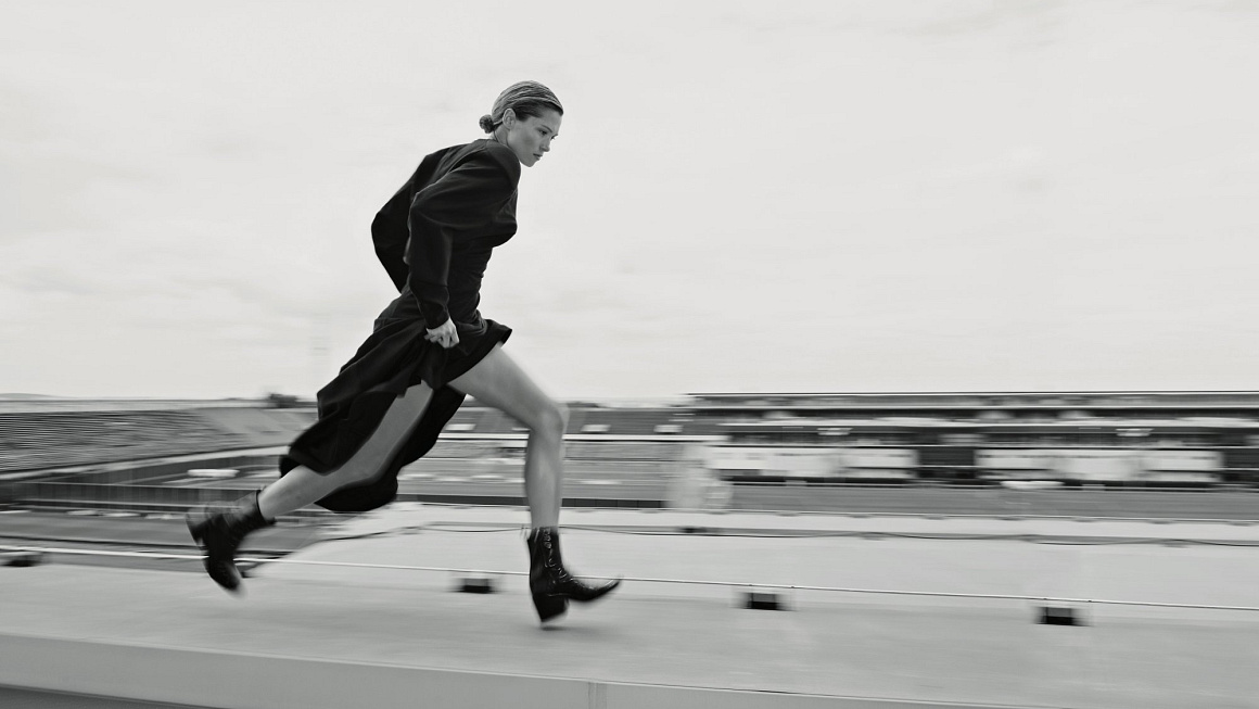 Nora Grundová: Já si to přečtu offline