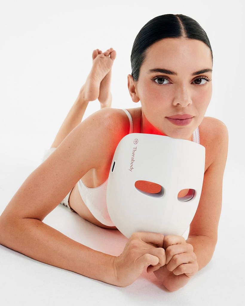 Therabody TheraFace Mask Glo Kendall Jenner
