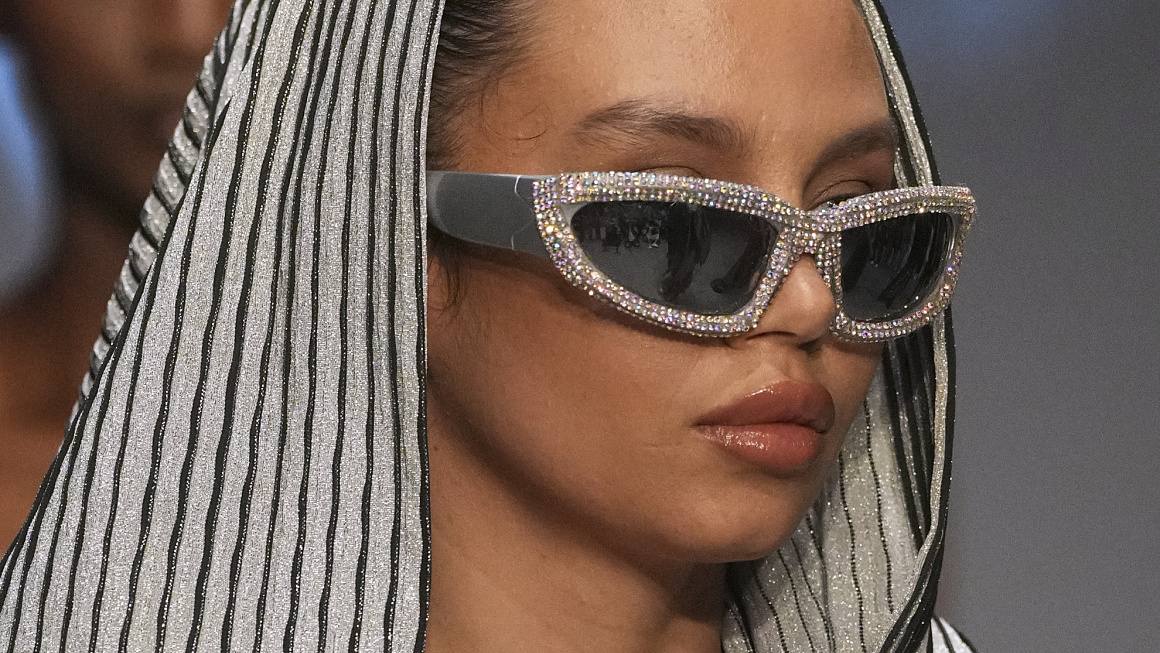 5 jednoduchých rad, jak vymazat z pleti sváteční únavu