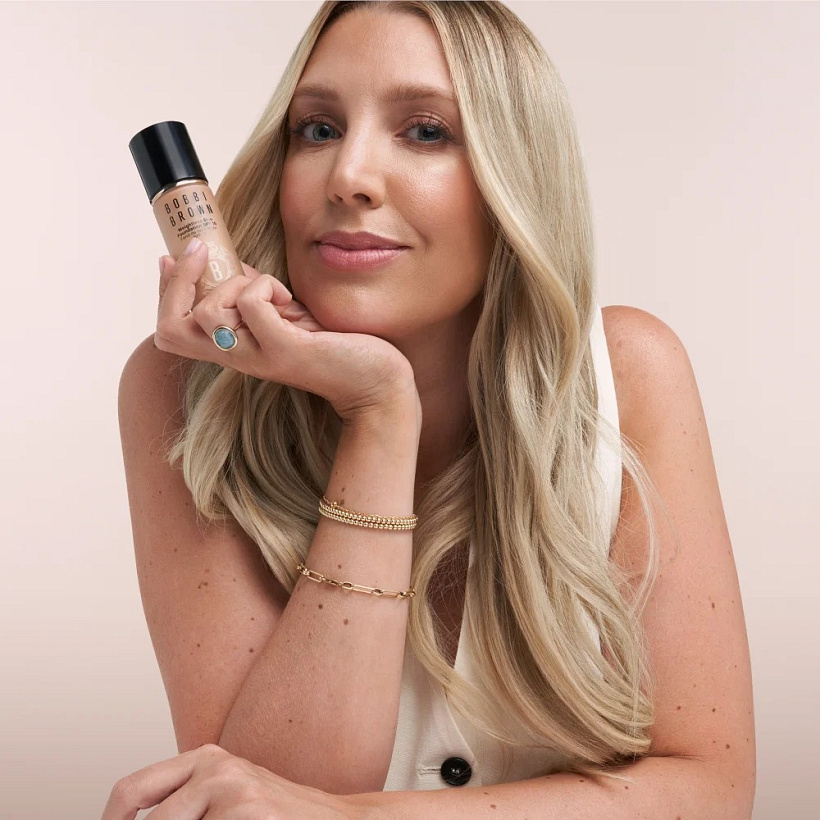 Make-up s kyselinou hyaluronovou od Bobbi Brown