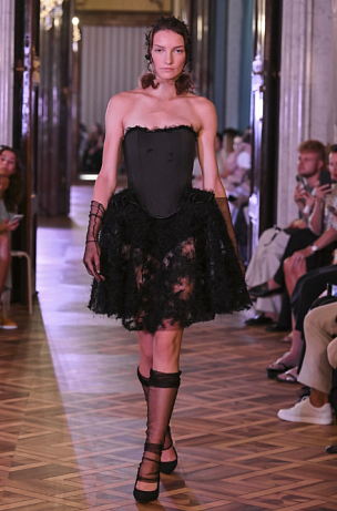 Hana Valtová na Mercedes-Benz Prague Fashion Week