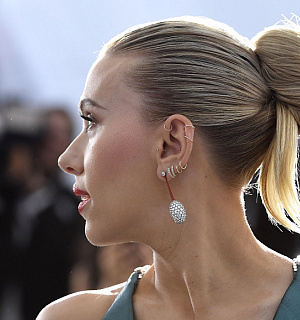Piercing ucha jako trend, který se hodí klidně i do práce