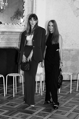 Street style Mercedes-Benz Prague Fashion Week