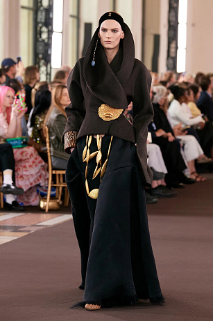 Haute couture kolekce Schiaparelli podzim 2023