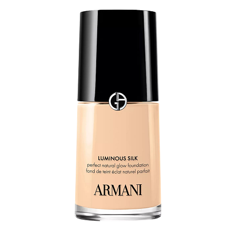 GIORGIO ARMANI Luminous Silk make-up Dostupnost: parfumerie Cena: 1 600 Kč