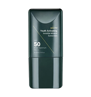 INVITY  Youth Activating Invisible Mineral Sunscreen SPF 50  Dostupnost: Future Beauty  Cena: 1 890 Kč