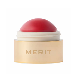 MERIT BEAUTYMERIT BEAUTY Flush Balm – Odlehčená krémová tvářenka v tyčince pro přirozený vzhledDostupnost: SephoraCena: 920 Kč