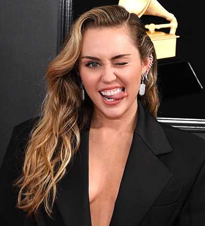 Piercing ucha jako trend, který se hodí klidně i do práce