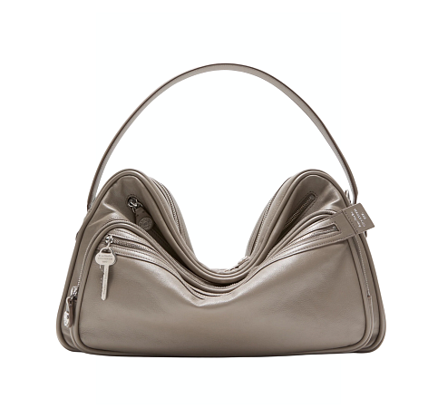 ACNE STUDIOS  Camero Camera Shoulder Bag – Taupe Beige  Dostupnost: Acne Studios  Cena: 29 000 Kč