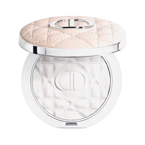 DIOR Forever Nude Radiant Filter Dostupnost: parfumerie Cena: 1 549 Kč