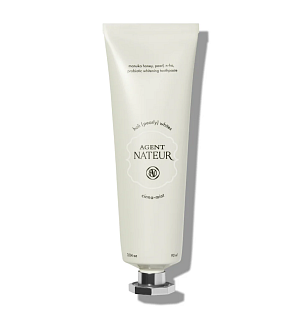 AGENT NATEUR ﻿Holi (pearly) whites prebiotic whitening toothpaste – Probiotická bělicí zubní pasta ﻿Dostupnost: Byssine ﻿Cena: 770 Kč