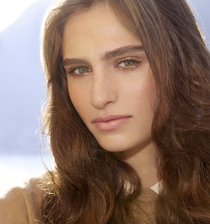Chanel Cruise 2026, Lago di Como backstage beauty