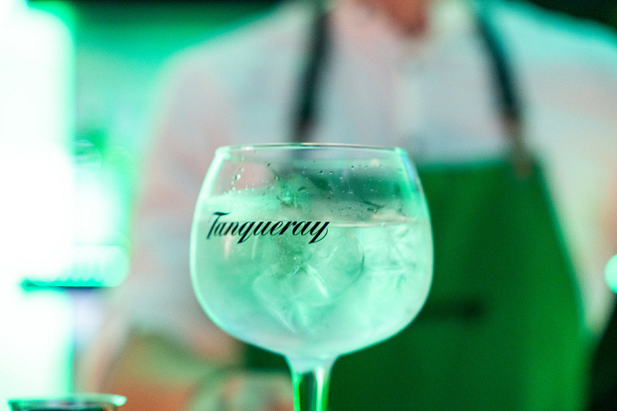 European Runway Mercedes-Benz Prague Fashion Week v režii Harper's Bazaar