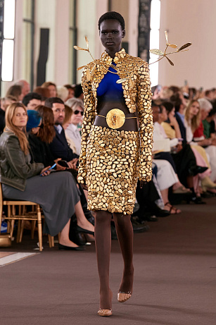 Haute couture kolekce Schiaparelli podzim 2023