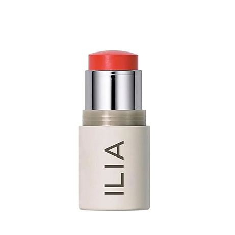 ILIA BEAUTY ILIA Přírodní krémový multi-stick At Last – Multifunkční líčidlo v tyčince na rty, tváře i oči Dostupnost: Líčírna Organics Cena: 1 090 Kč