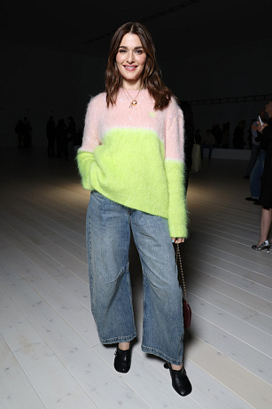 Anglická růže Rachel Weisz: proč je herečka zosobněním nonchalant elegance