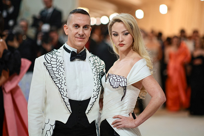 Jeremy Scott a Devon Aoki: Pop provokatéři