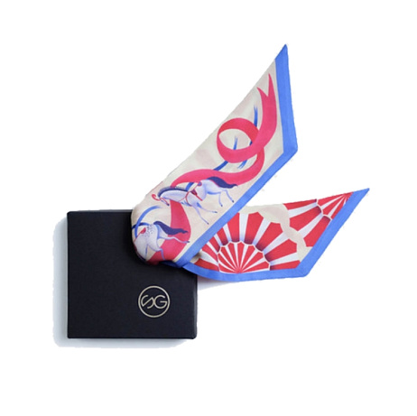 Silky Gang ﻿Hedvábná šála twilly Pinokio 124 x 7 cm Dostunost: Silky Gang ﻿  Cena: 2 390 Kč