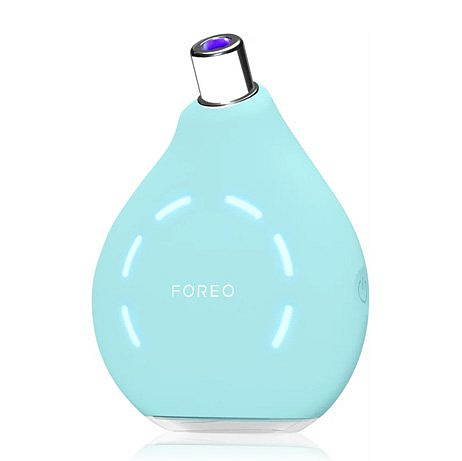 FOREO  Vakuový přístroj s modrým LED světlem