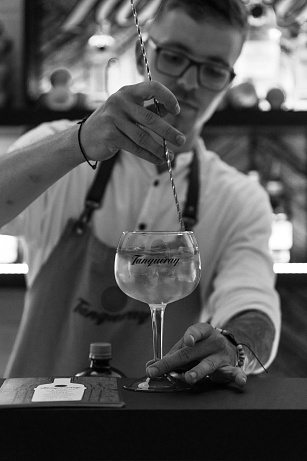 European Runway Mercedes-Benz Prague Fashion Week v režii Harper's Bazaar