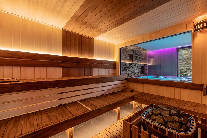 Zlaté slunce nám ještě dopřává posledních pár týdnů svých hřejivých paprsků a doslova vyzývá k víkendovému dobrodružství, které završí letošní sezónu v tom nejlepším.