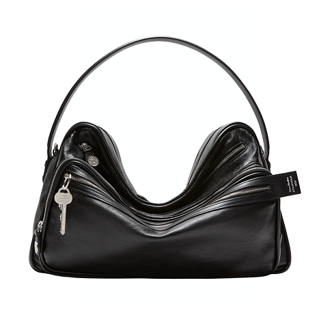 ACNE STUDIOS  Camero Camera Shoulder Bag – Taupe Beige  Dostupnost: Acne Studios  Cena: 29 000 Kč