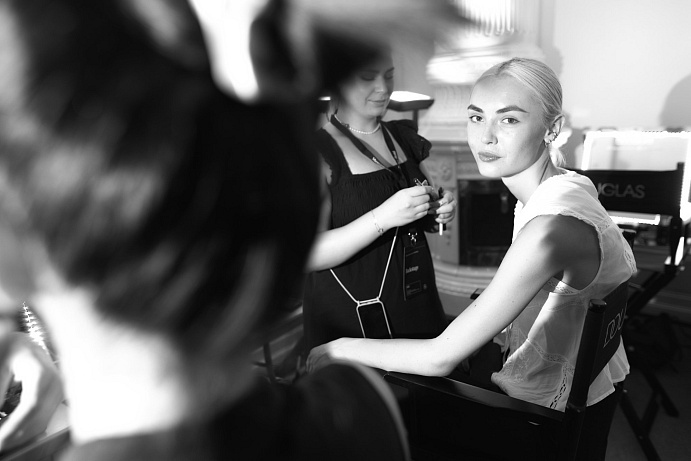 European Runway Mercedes-Benz Prague Fashion Week v režii Harper's Bazaar